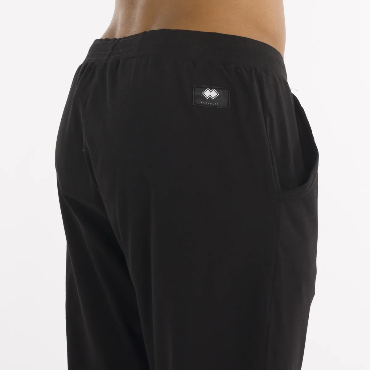 Erreà Cuffed SS25 summer trousers* Joggers