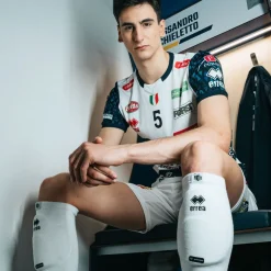 Erreà Tokyo kneed pads for Alessandro Michieletto* Alessandro Michieletto